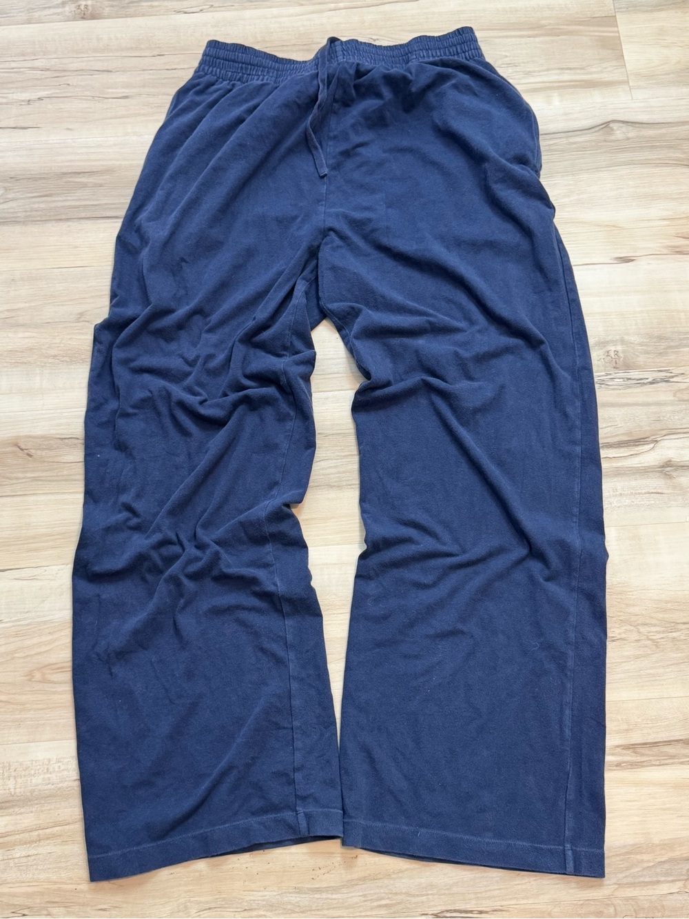 Women’s Skims Navy SweatPants - Comfortable Casual Wear